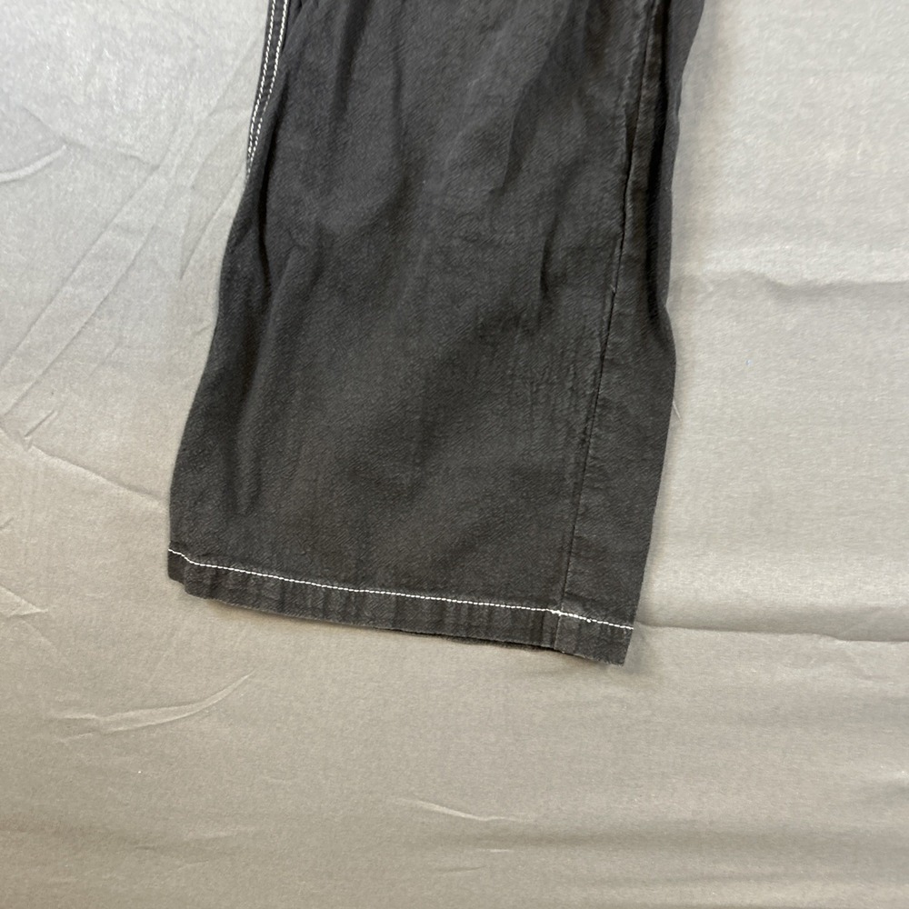charcoal Shein cargo pants feature contrasting white stitching/ utility pockets - Picture 3 of 13